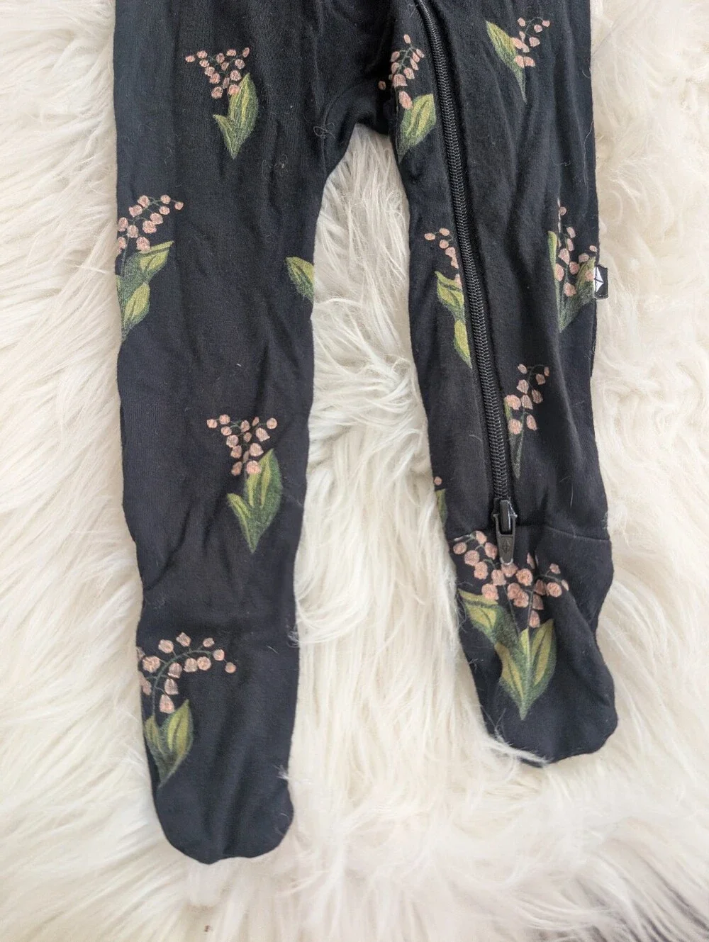 Kyte Baby Bamboo Black Floral Footed Zippered Pajamas 0-3 Months Midnight Lilly